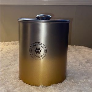 Two-tone metal dog treat tin
